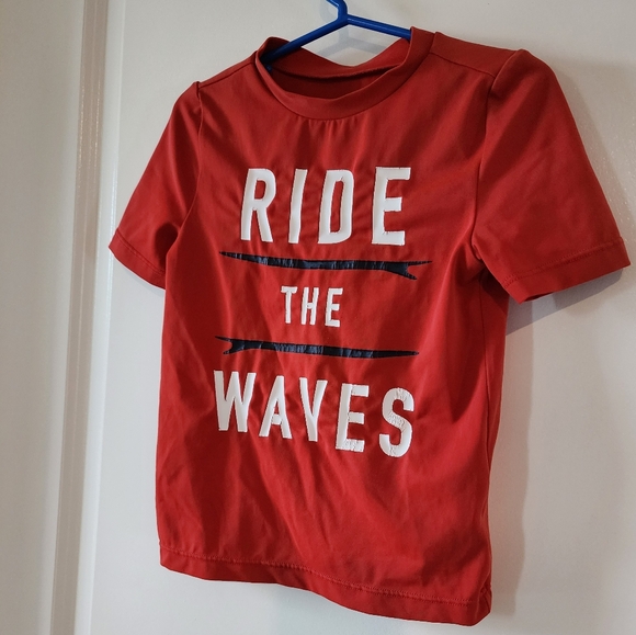 4t Red Old Navy "RIDE THE WAVES" rashguard swimshirt Vacation Spring Break beach - Picture 11 of 14